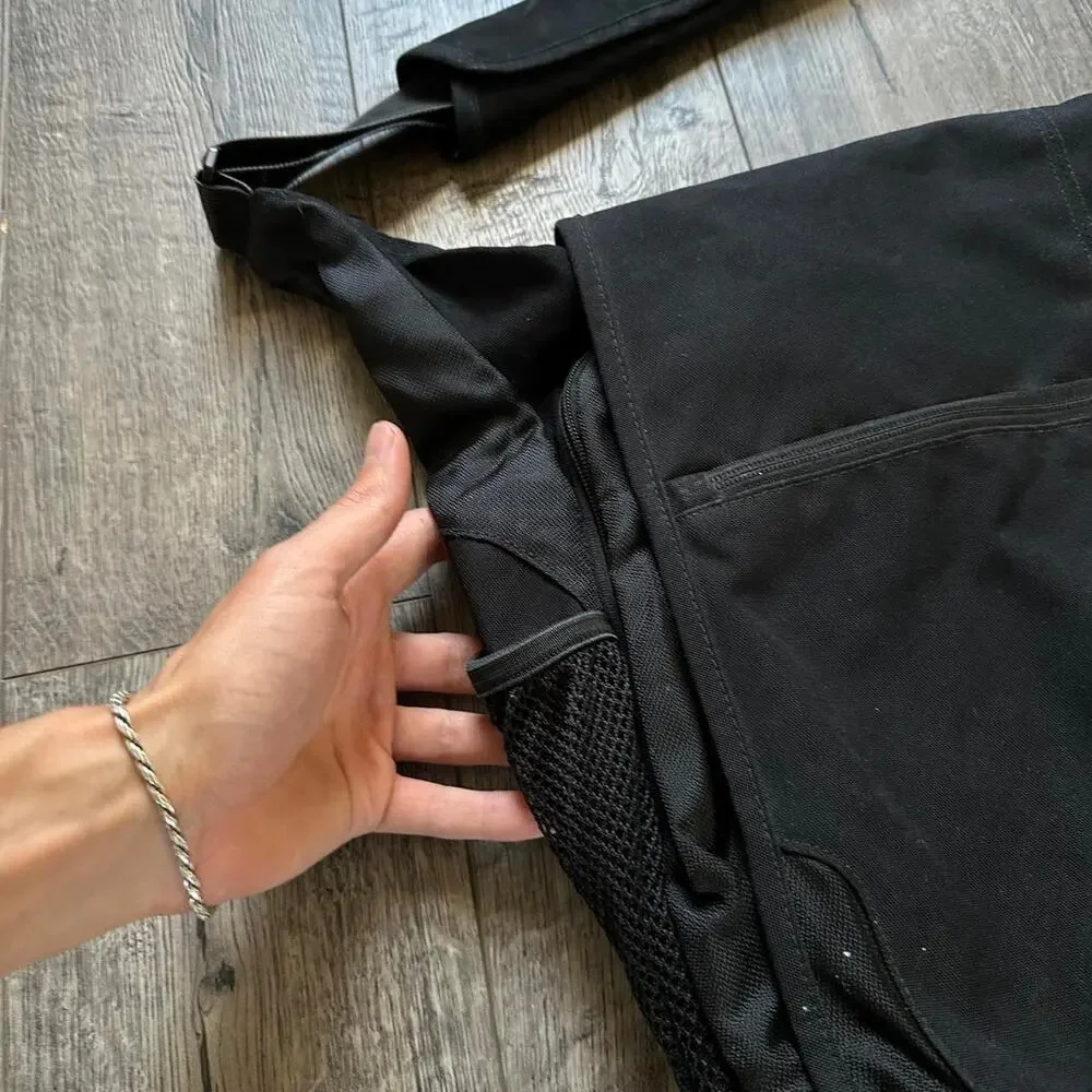 Vintage Y2K Skater Black JanSport Single One Strap Messenger Side Body Backpack